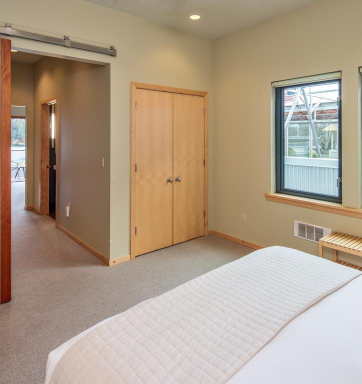 Island Inn At 123 West Friday Harbor Bagian luar foto